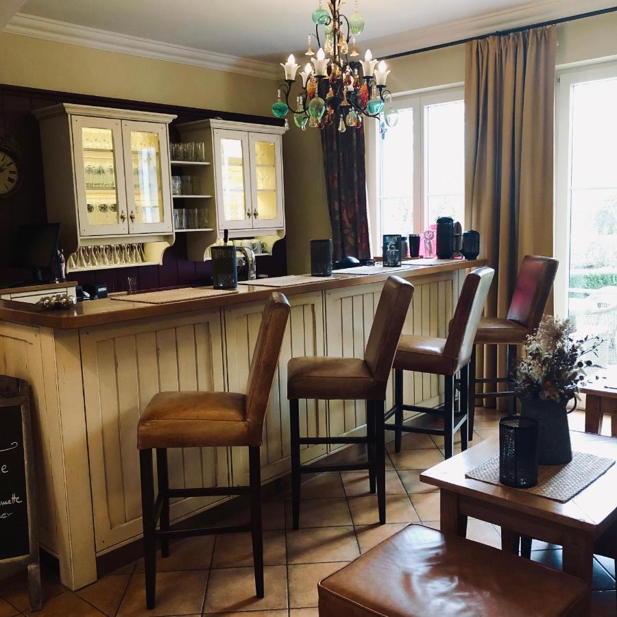 Fahrenzhausen Ampervilla Hotel מראה חיצוני תמונה