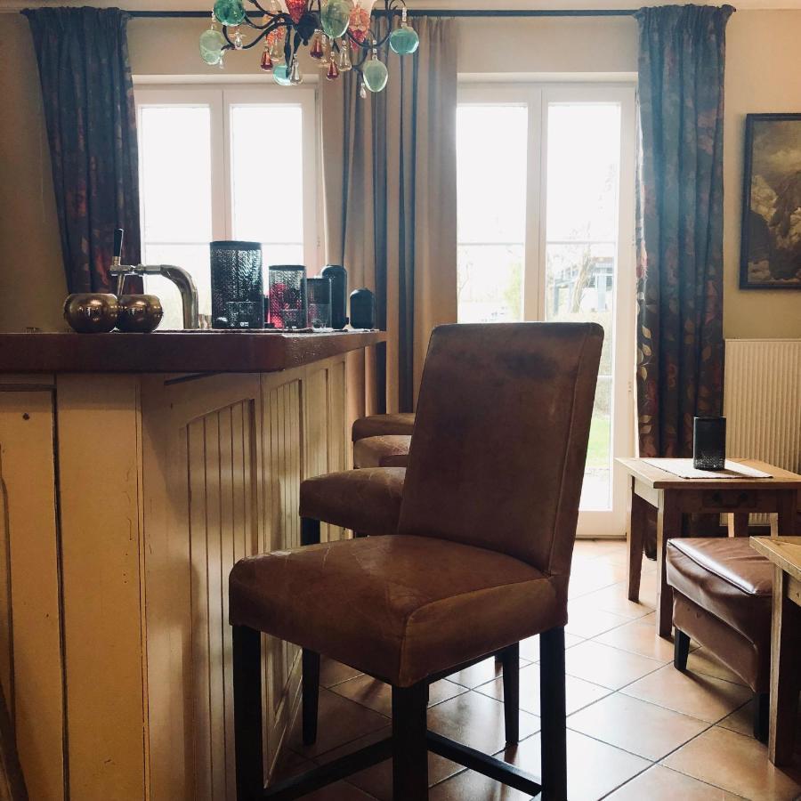 Fahrenzhausen Ampervilla Hotel מראה חיצוני תמונה