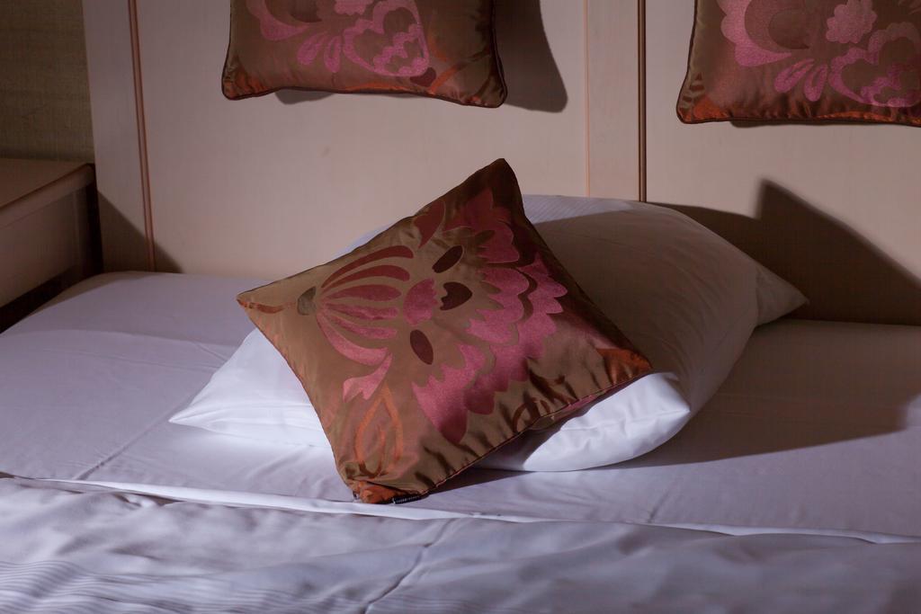 Fahrenzhausen Ampervilla Hotel מראה חיצוני תמונה