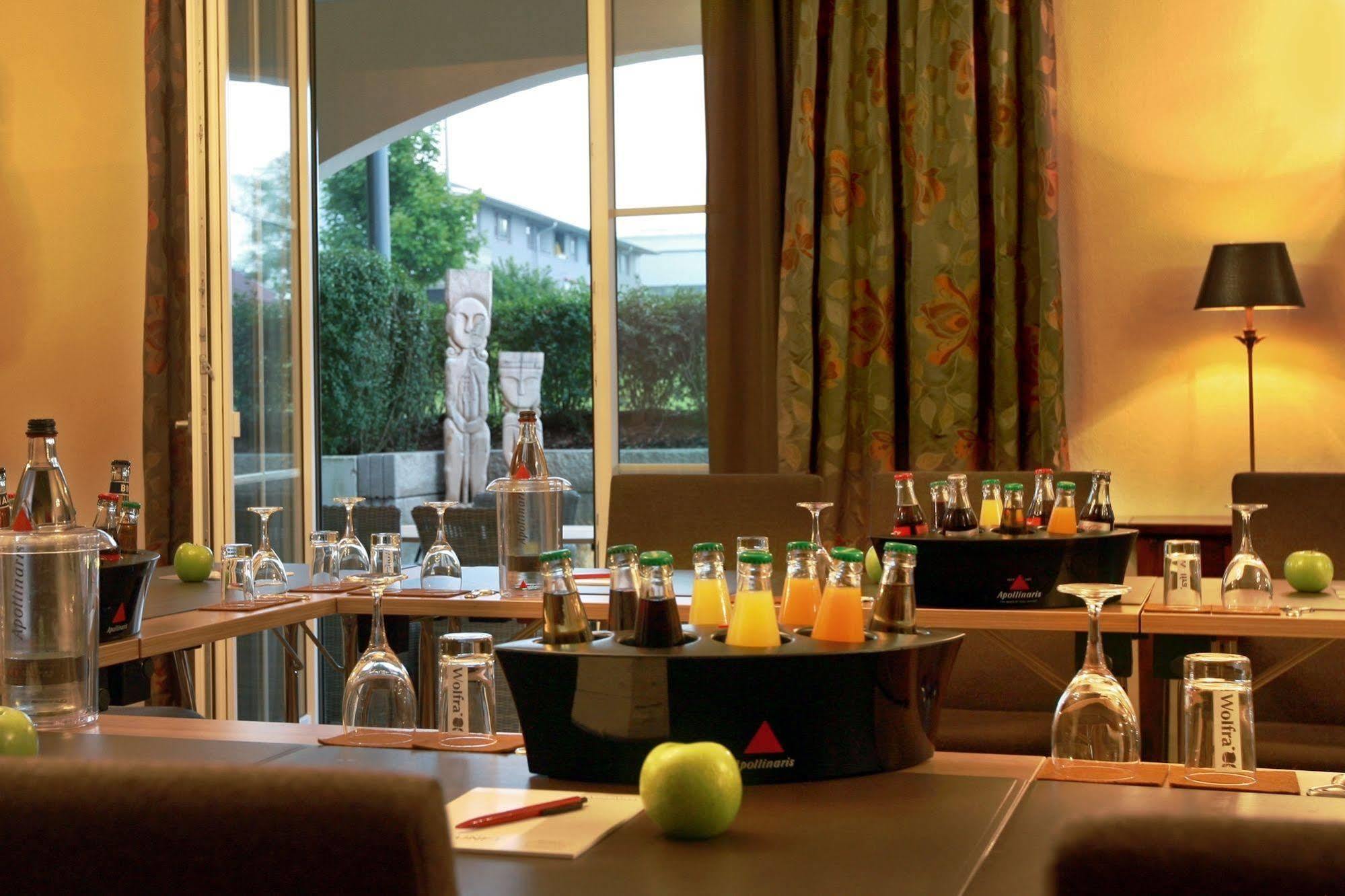 Fahrenzhausen Ampervilla Hotel מראה חיצוני תמונה