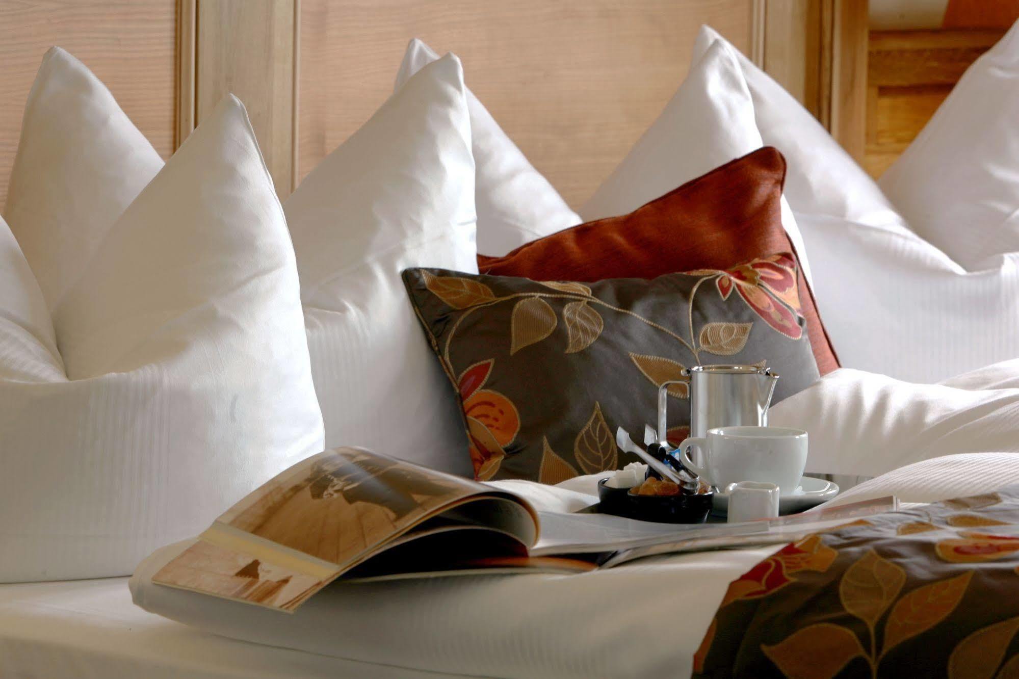 Fahrenzhausen Ampervilla Hotel מראה חיצוני תמונה