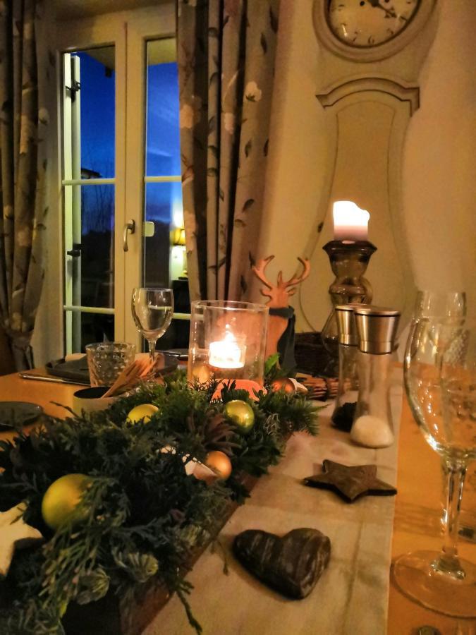 Fahrenzhausen Ampervilla Hotel מראה חיצוני תמונה